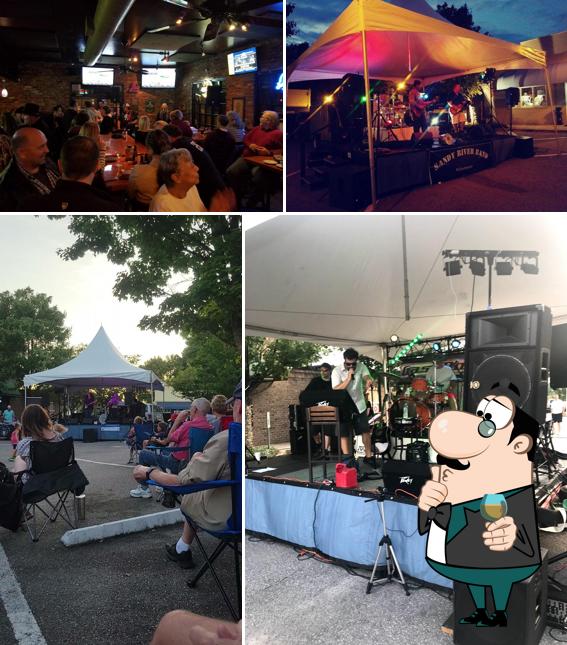 Tipsy Toad Tavern