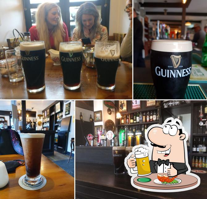 Pat Cohan's Gastro Pub - The Quiet Man Bar