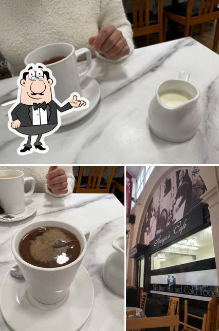 Annyas Cafe