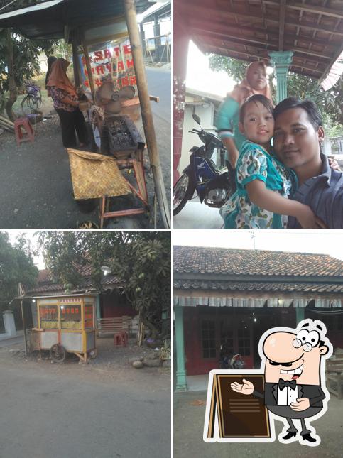 Sate ayam mba marni