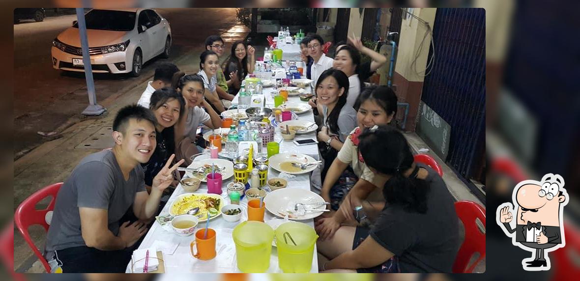 ร้านกนกซุปเปอร์ราดหน้า ระนอง