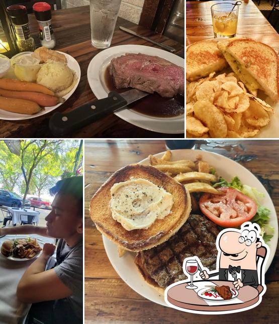 Marek's Harbor Grill