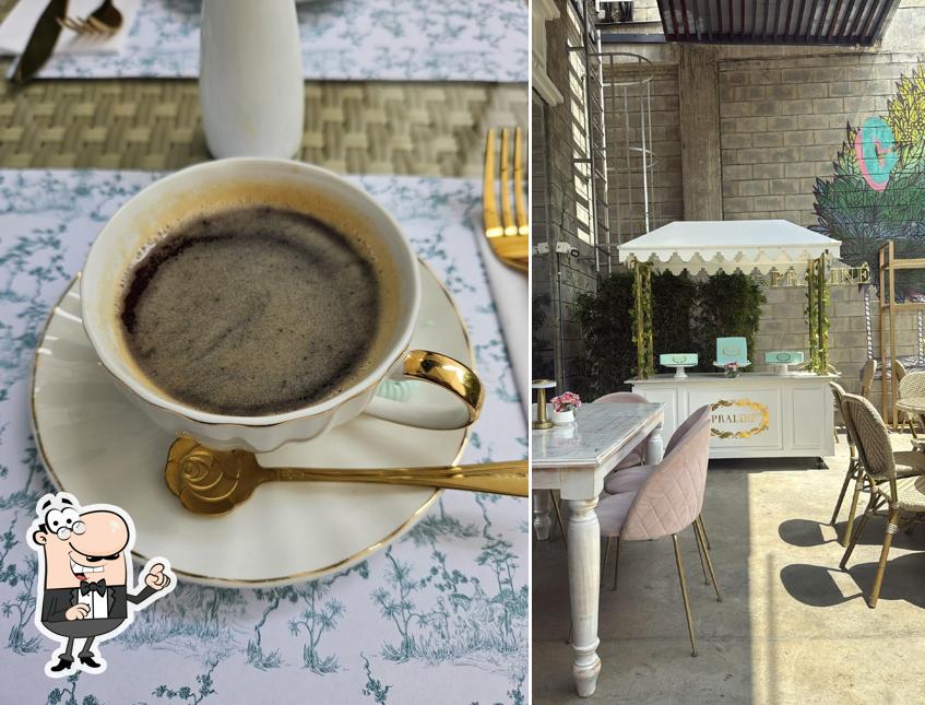 Praline Boutique & Restaurant