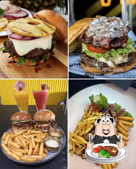 Angus Burger chitre