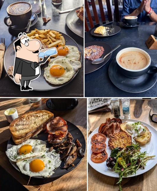 BLACKSHEEP CAFE&BAA