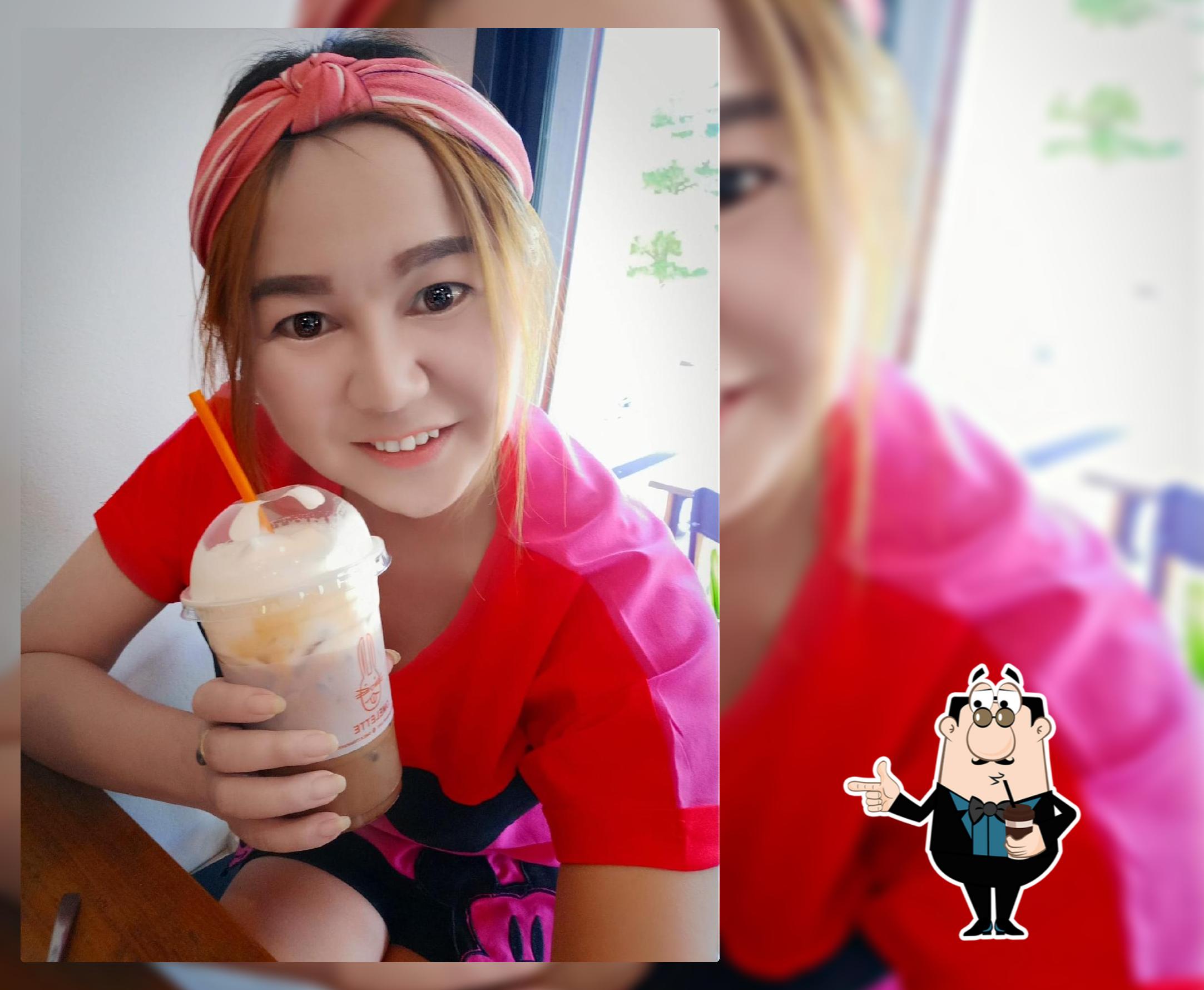 ออมเลตต์ เบเกอรี่ คาเฟ่