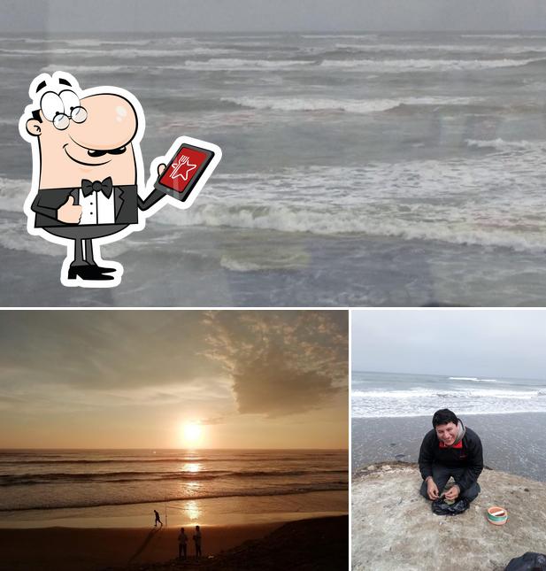 Las Rokas Sunset