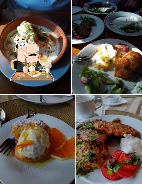 Свиные отбивные в "Трактире на Васильевской"