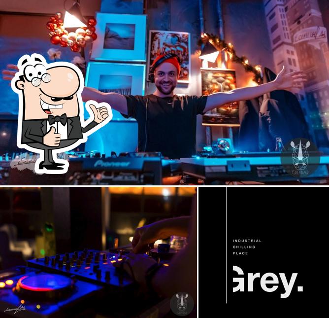 Grey Bar