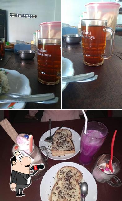 Warung Mak Titi