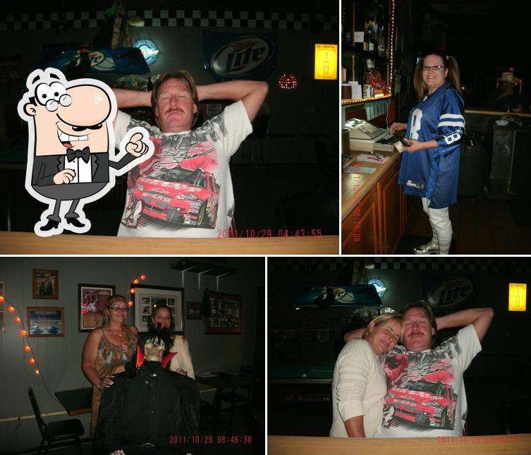 Graham's PIT STOP Lounge