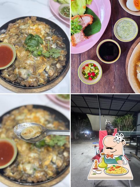 แม่ชมพู่ ก๋วยจั๊บ กระเพาะปลา สาขาสระบุรี