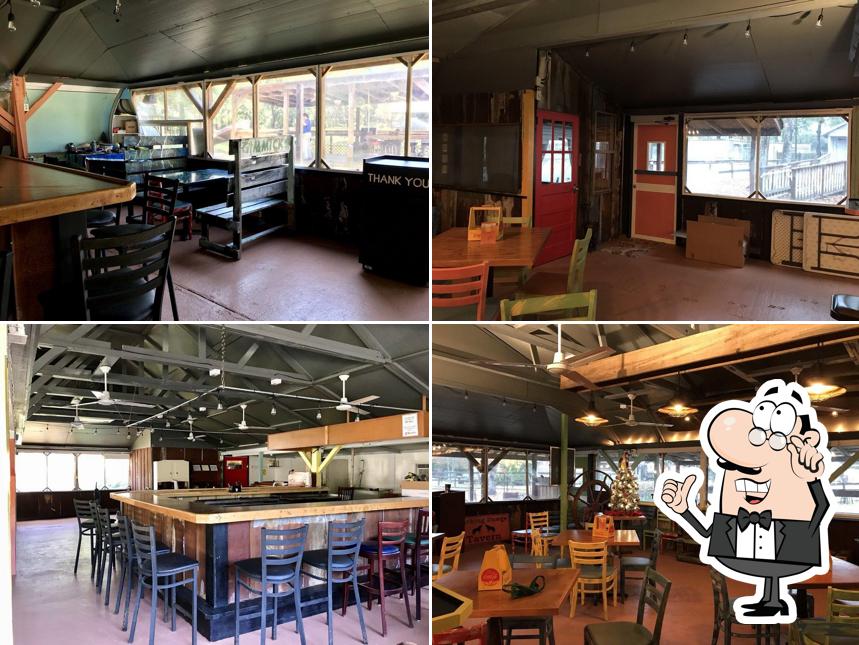 Barking Dawgs Tavern