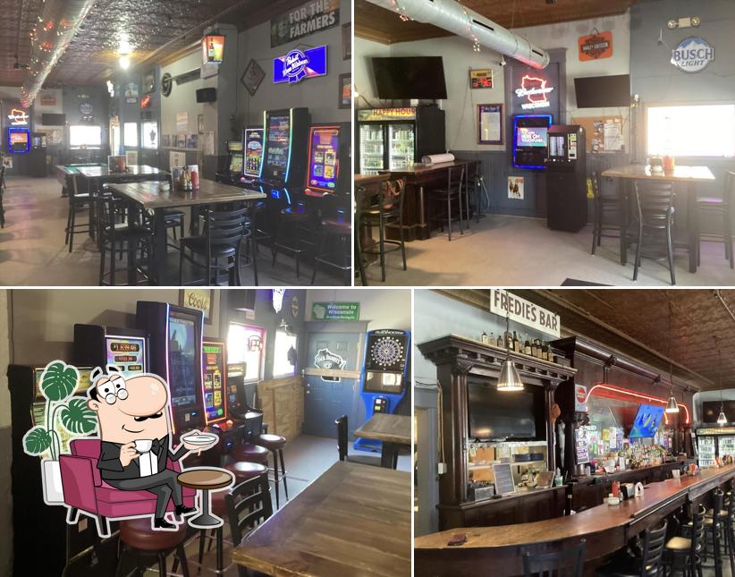 Cracker Jax Bar & Grill