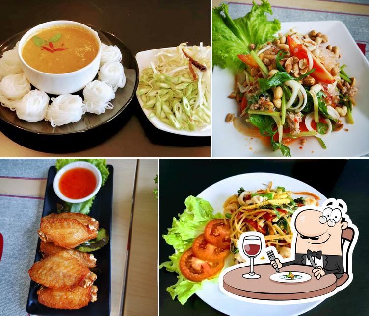 เมโทร สตรีท คาเฟ่ (กัลยาฟู๊ดแอนด์ดริ้ง)โมนาพิซซ่า&สปาเก็ตตี้หมึกดำ