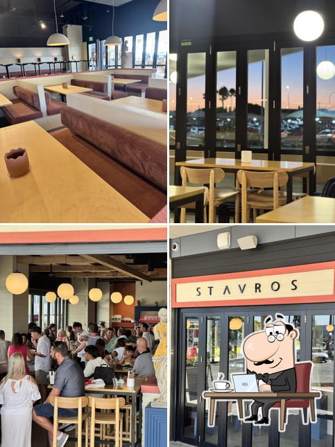 Stavros Restaurant & Bar