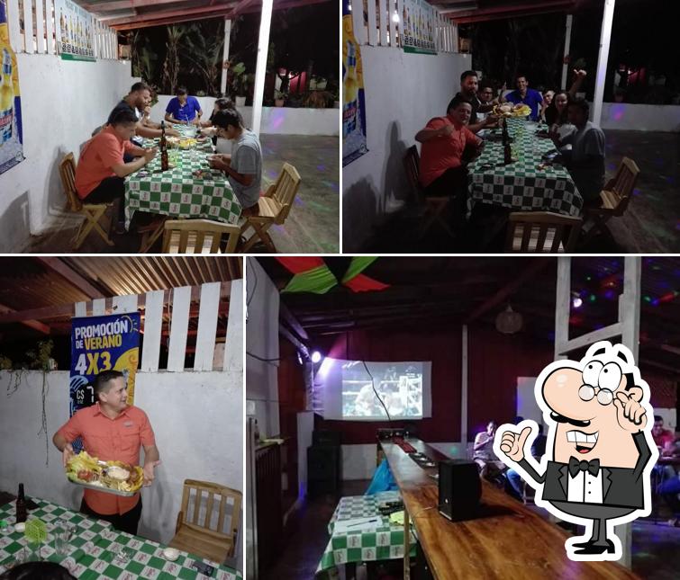 Bar Free Time 07
