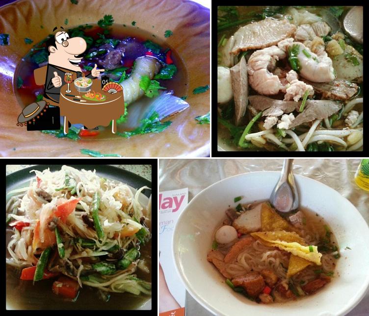 ก๋วยเตี๋ยวต้มยำตำลึงหล่มเก่า