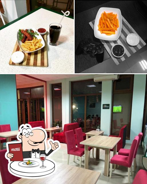 ÜÇ QOŞA