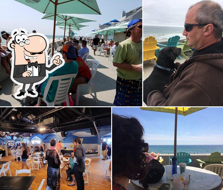 Windjammer Surf Bar