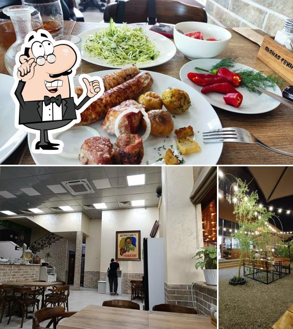 Посмотрите на внутренний интерьер "Пьяная свинья"