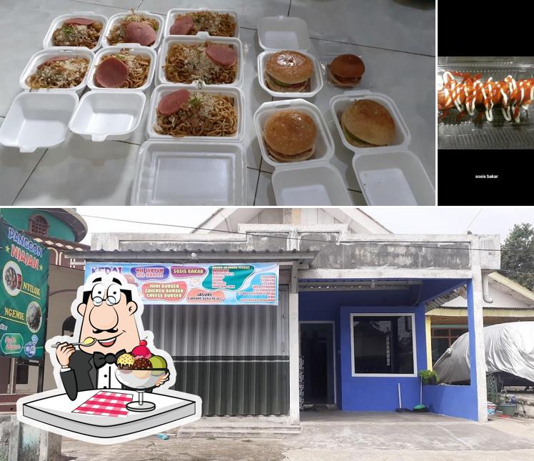 KEDAI BIRU MERU