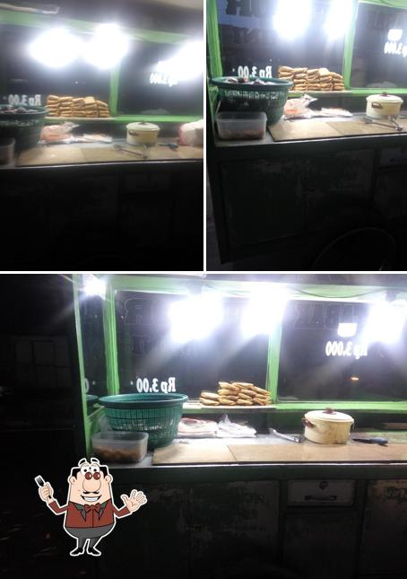 Martabak telor mini