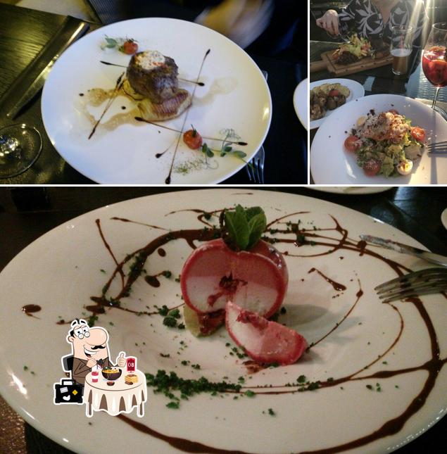 Помимо прочего, в Wood & Fire RESTAURANT есть еда и напитки