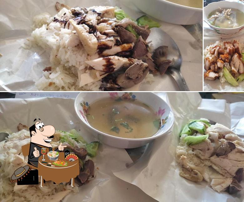 Hainanes Chicken riceข้าวมันไก่บ้านเจ๊เกียว