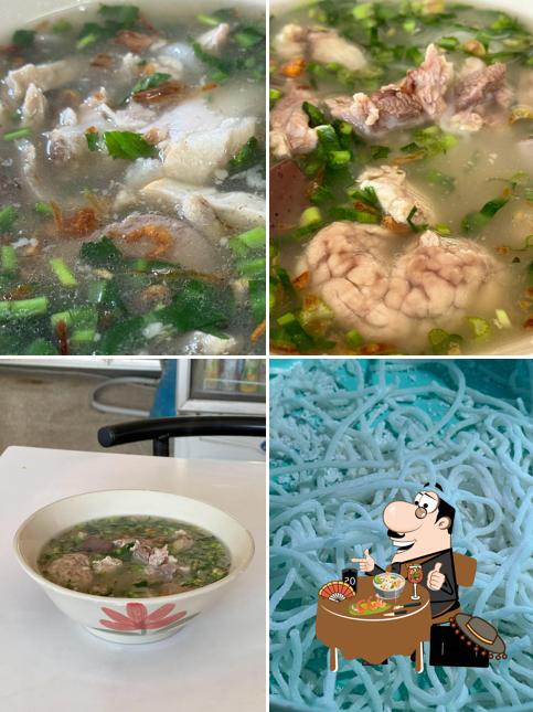 ร้านข้าวเปียกเส้นริมบึง
