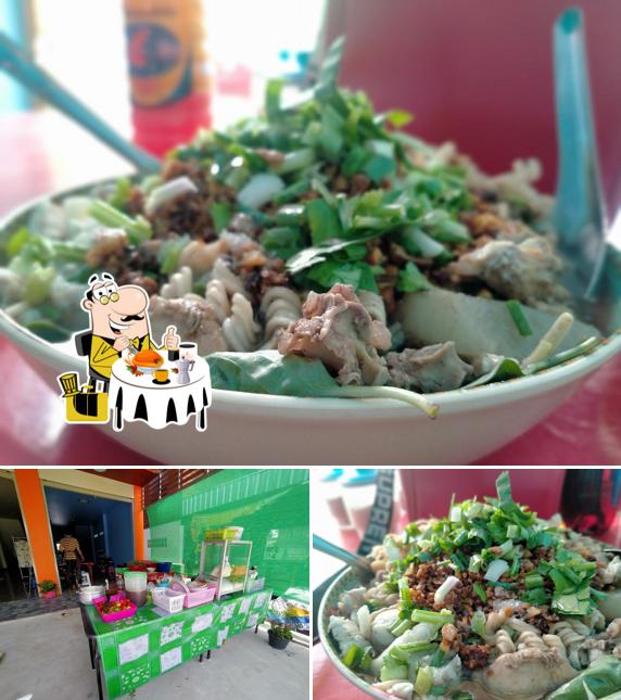 ร้านก๋วยเตี๋ยวหมูน้ำตกแม่จ่อย