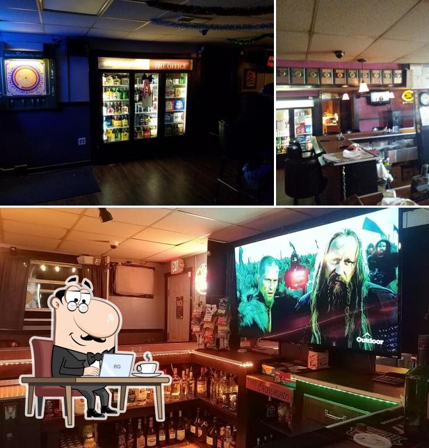 Crossroads Inn