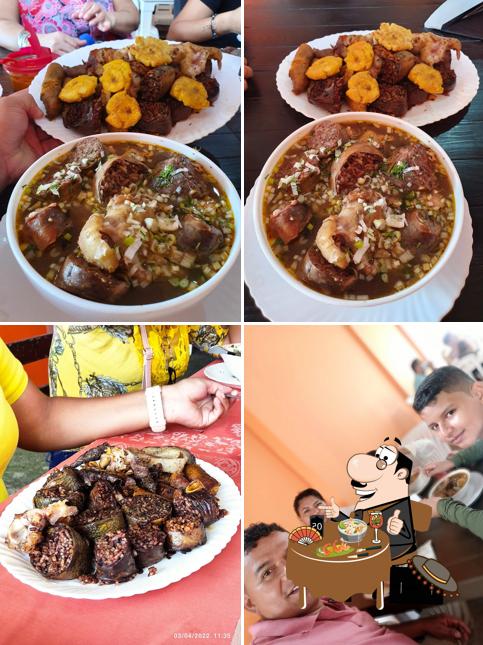 Caldo de Salchicha "La Mamá de Rocko" Quevedo