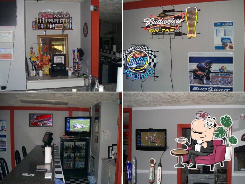 Sidelines Sports Bar and Grill