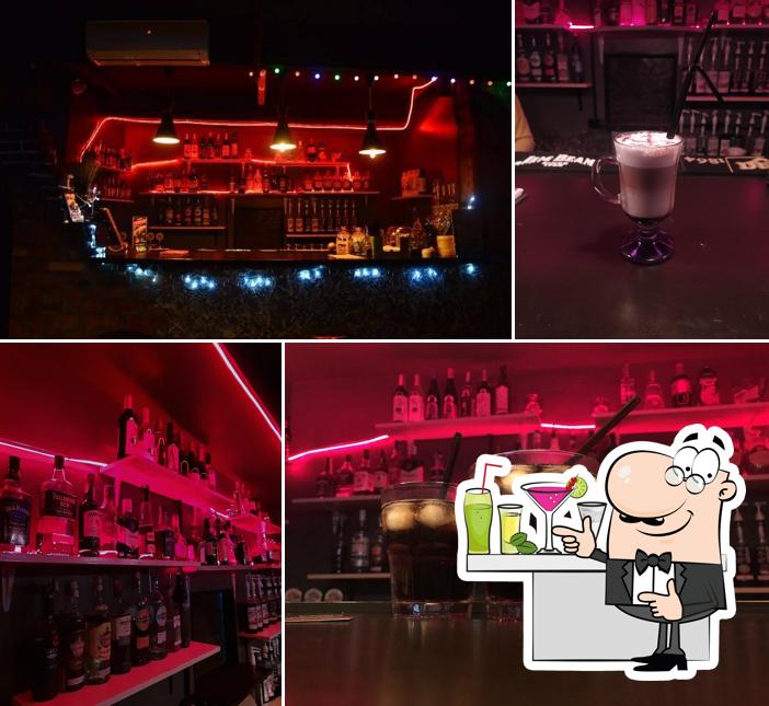 AM&BAR