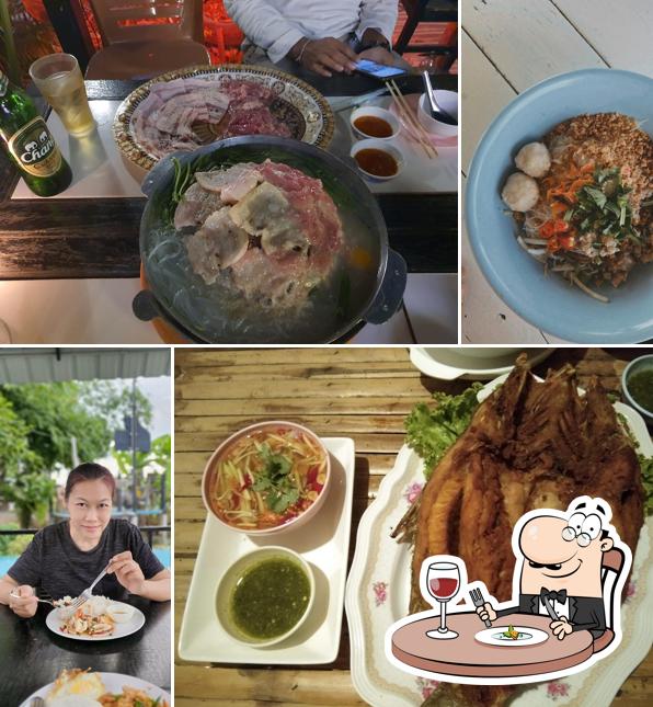 ครัวนาริมคลอง