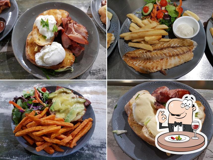 Minty's Cafe Bar n Grill
