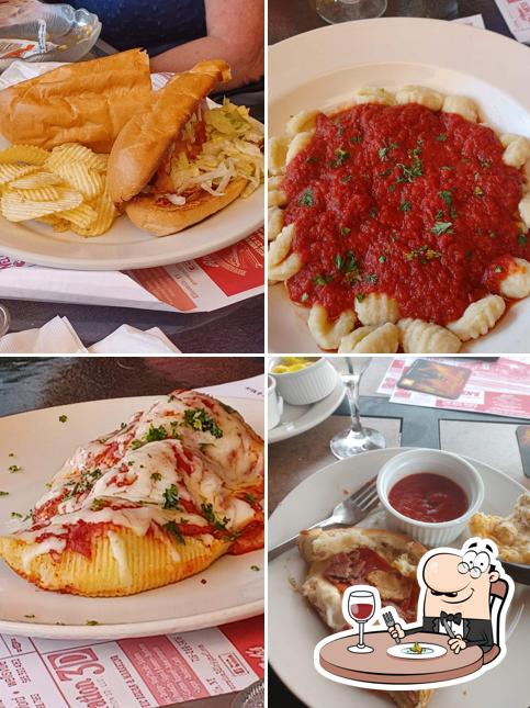 Tony's Napoli