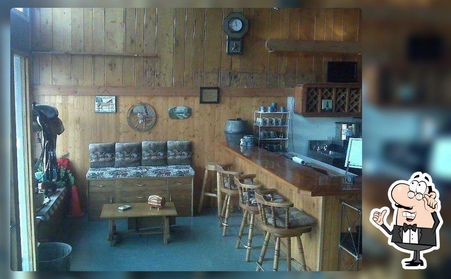 hitchin post bar & grill