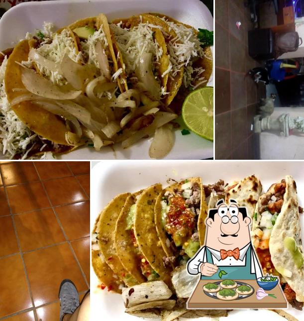 Tacos y papas d ronii