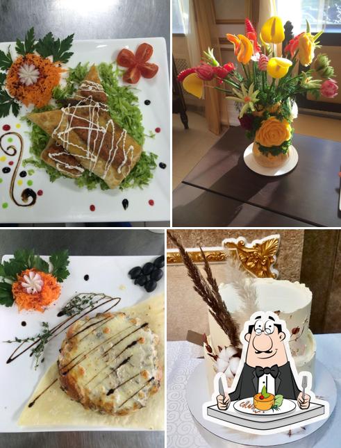 Блюда в "Голдене Плаза"