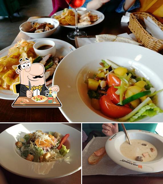 Еда в "Шашлыкоff"