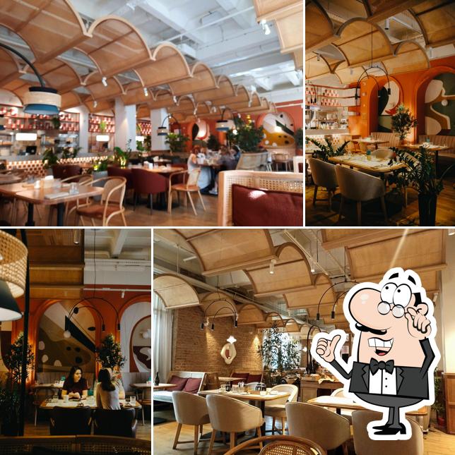 Посмотрите на внутренний интерьер "Итальянка"