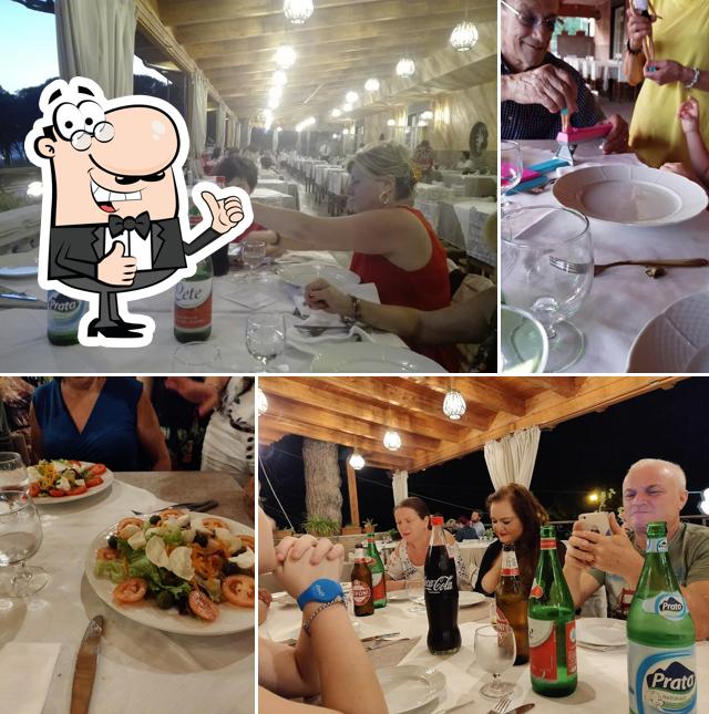Ristorante "La Roccia Al Vesuvio"