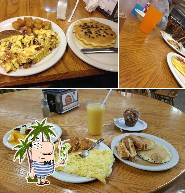 Wayne Dining Hall