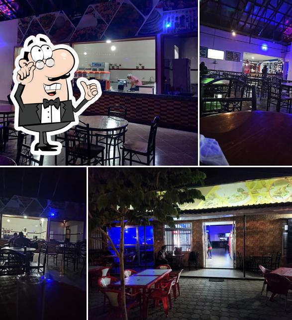 Free Town Restaurant