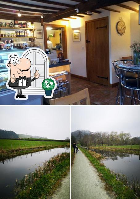Lychgate Cottage Tearoom & Deli