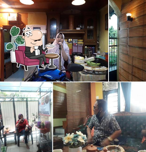 Waroeng Ambu [WA]