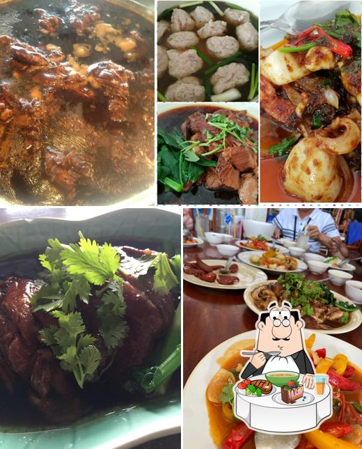 ขาหมู วีระพงษ์