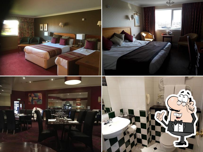 Riverside Lodge Hotel